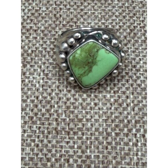 Sterling Silver Green Turquoise Statement Ring  Size 7 Southwestern Artisan - Picture 2 of 7